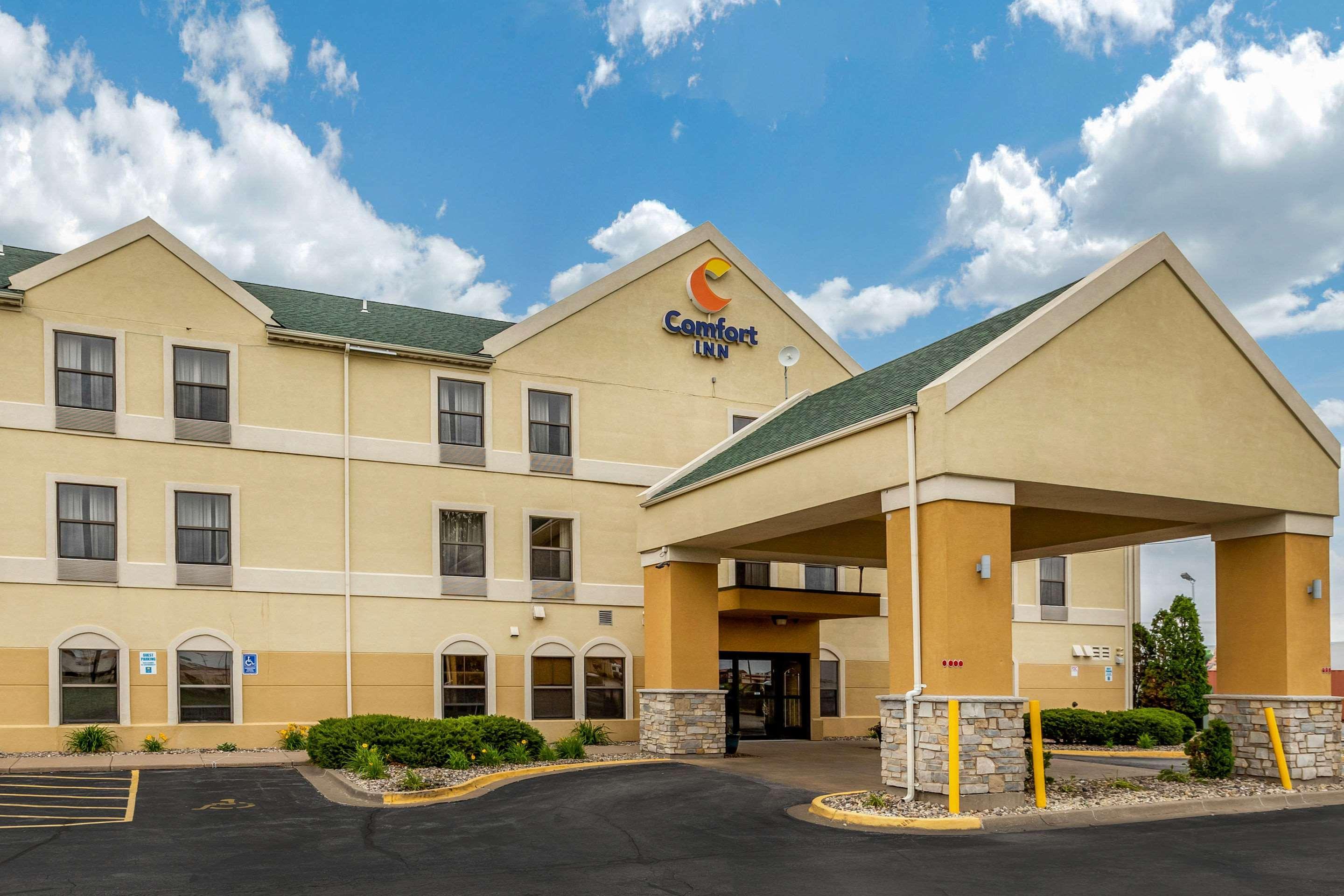 Comfort Inn Walcott Near Davenport Εξωτερικό φωτογραφία